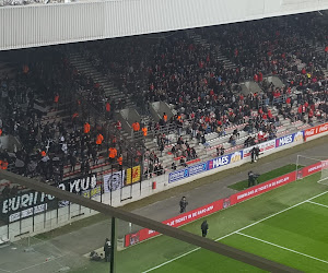 Charleroi-supporters pleiten op de Bosuil net voor pyro: "If love is fire ..."