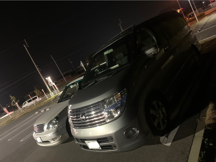 エルグランドのmomoさんが投稿したカスタム事例の投稿画像1枚目