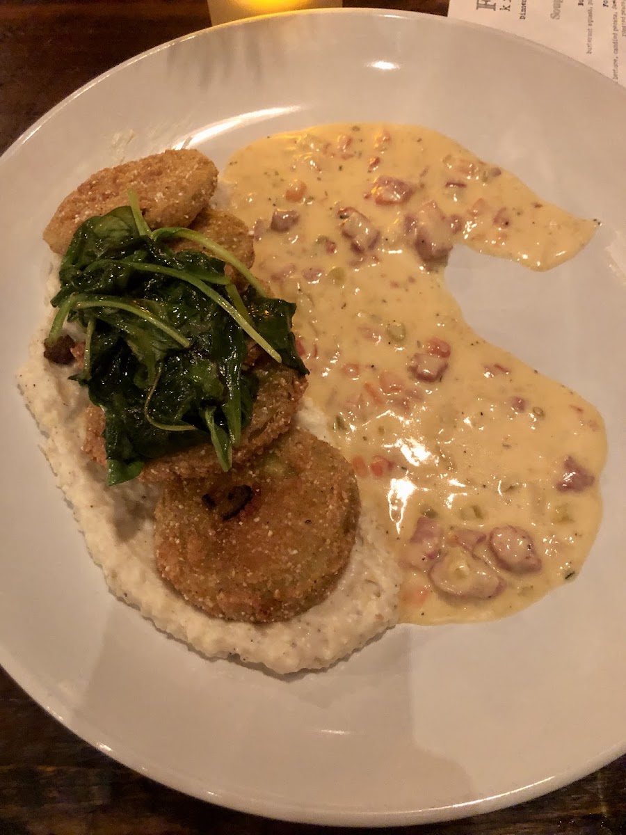 Fried green tomatoes(!), grits with country ham sauce and sauteed spinach