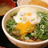 すき家SUKIYA日本平價牛丼(公館店)