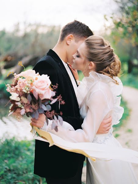 Fotografo di matrimoni Svetlana Kondakova (sweeeta). Foto del 12 aprile 2019