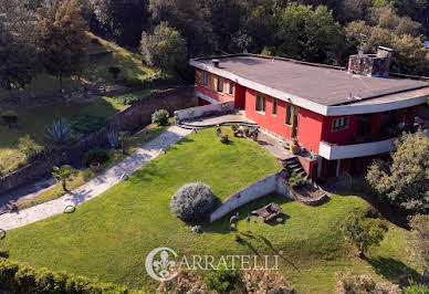 Villa with garden and terrace 3