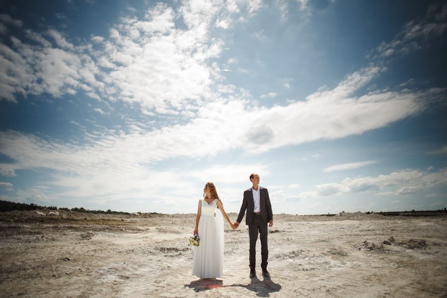 Wedding photographer Irina Mikhnova (irynamikhnova). Photo of 8 July 2021