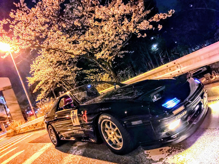 RX-7のFC3S・ミッチー撮り・桜コラボ🌸・夜桜・横浜某所に関するカスタム事例の投稿画像12枚目