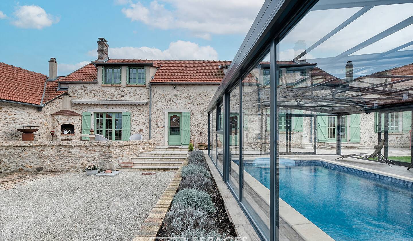 House with pool and terrace Epernon