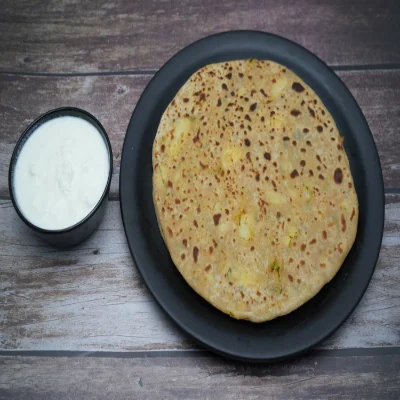 Paneer Pyaaz Parantha