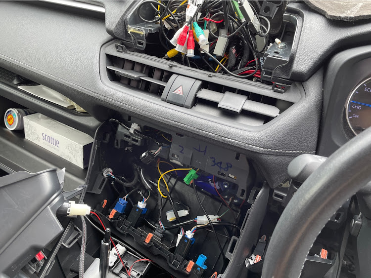 RAV4のエアコン・エアコン吹き出し口に関するカスタム事例の投稿画像1枚目
