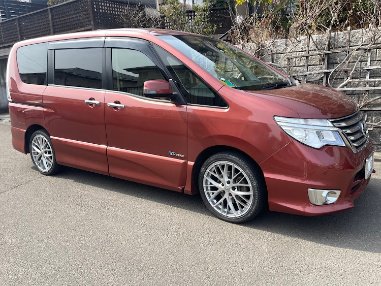セレナのプレミアムディープコーラル・初心者オーナー・セレナ乗りと繋がりたい・花粉症に関するカスタム事例の投稿画像2枚目