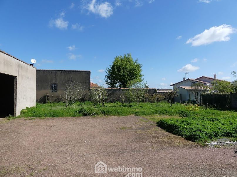 Vente terrain  690 m² à Saint-Vincent-sur-Jard (85520), 183 000 €