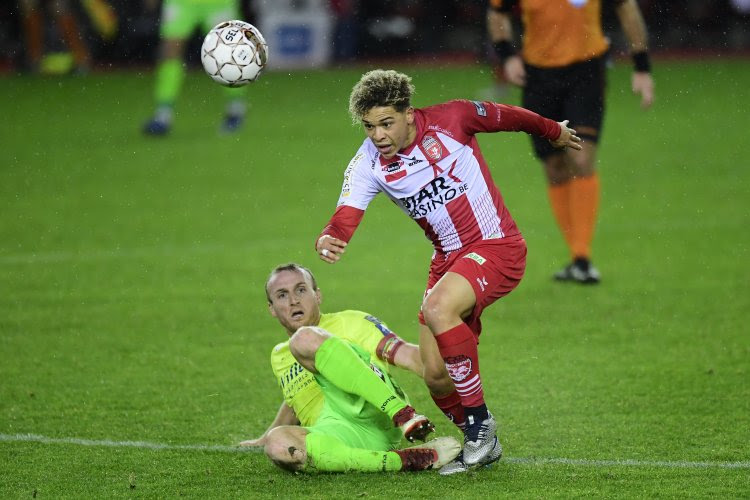 Meest bedrijvige dribbelaar van de competitie ergert zich niet langer aan aanslagen van verdedigers: "Al blij als ik levend het veld mag verlaten"