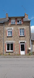 maison à Saint-Cyr-le-Gravelais (53)