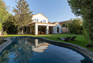 House with garden and terrace 2