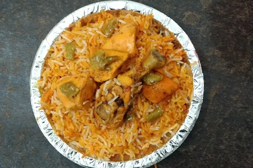 Dum Pukht Masala Chicken Biryani