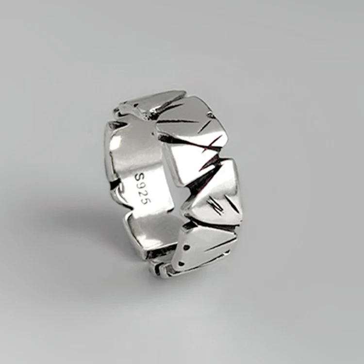 Vintage Made Old Sea And Stone Ring Female, a beautiful ring inspired by the sea and stone, offering an elegant and femi