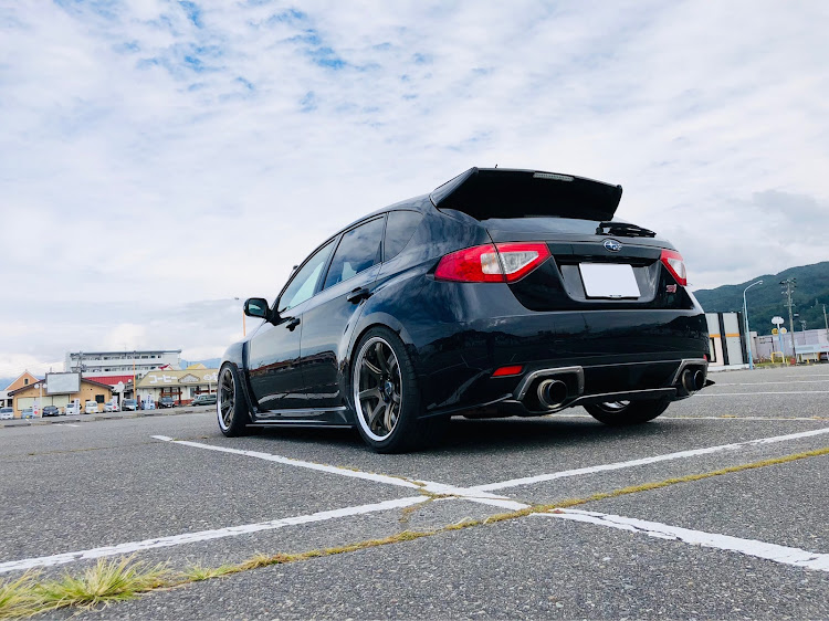 インプレッサ ハッチバックのGRB・T7R2P・T5R2P・左右履きに関するカスタム事例の投稿画像1枚目