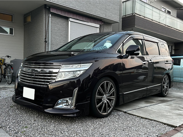 エルグランドの洗車の頻度ってどのくらい？に関するカスタム事例の投稿画像1枚目