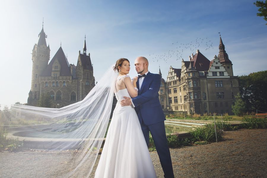 Fotografo di matrimoni Marcin Tworzy (marcintworzy). Foto del 11 ottobre 2016