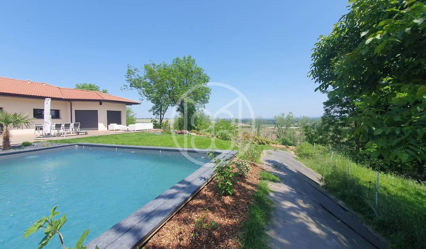 Maison avec piscine Pont-du-Château