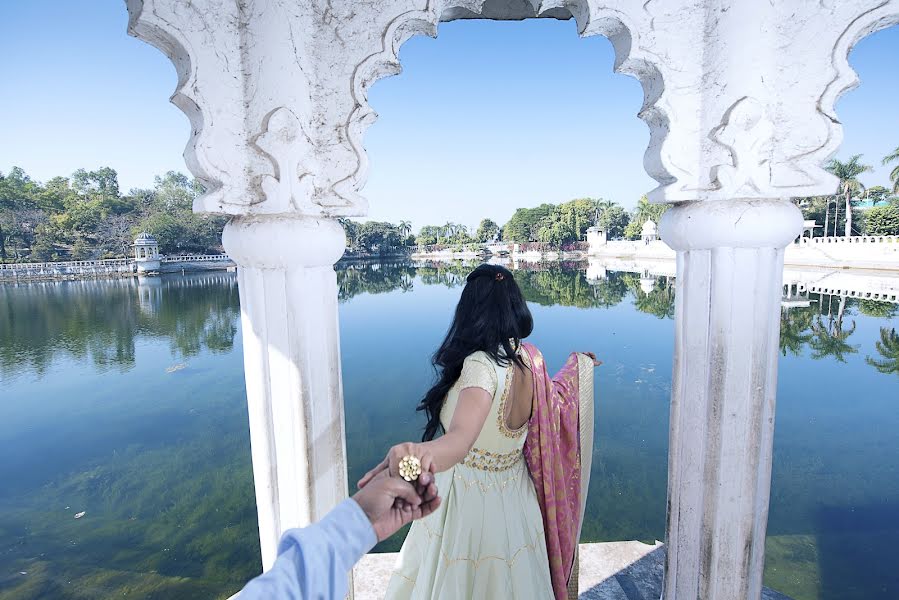 Fotógrafo de casamento Anshul Sukhwal (clickstoremember). Foto de 12 de fevereiro 2018