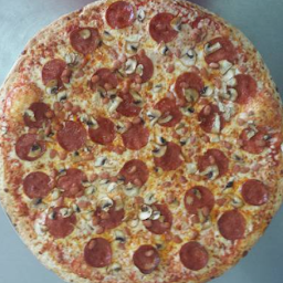 Canadian Pizza (Medium)