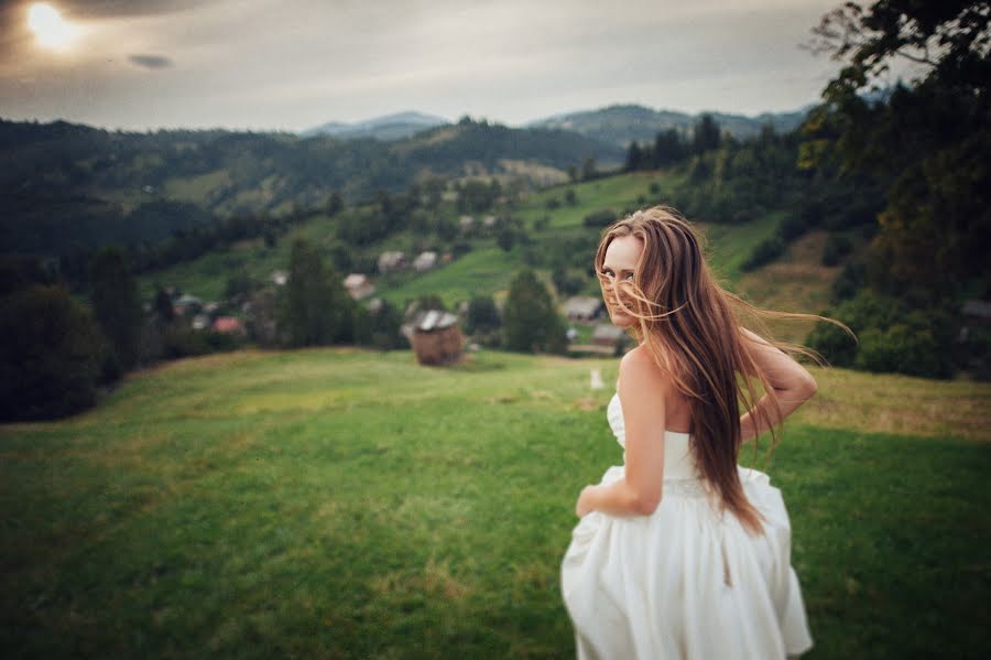 Wedding photographer Oleksandr Ladanivskiy (ladanivskyy). Photo of 7 September 2014