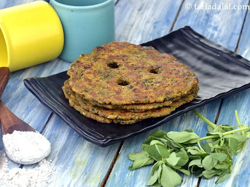 Methi Thalipeeth