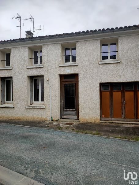 Vente maison 6 pièces 149 m² à Matha (17160), 91 000 €