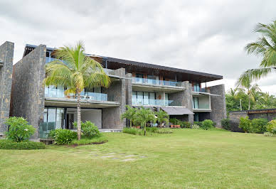 Appartement avec terrasse et piscine 7