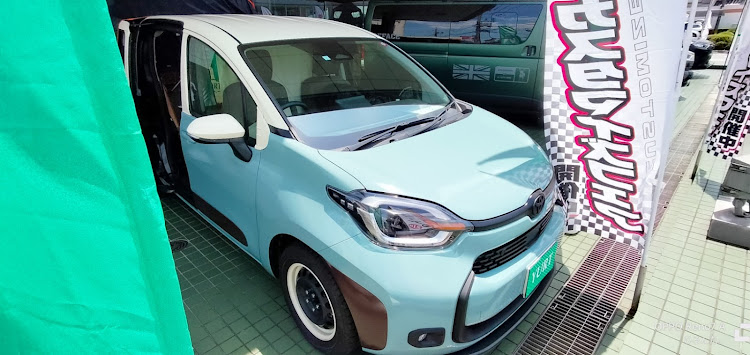 シエンタのカスタマイズフェア・model LM・YURT・車内泊仕様に関するカスタム事例の投稿画像4枚目