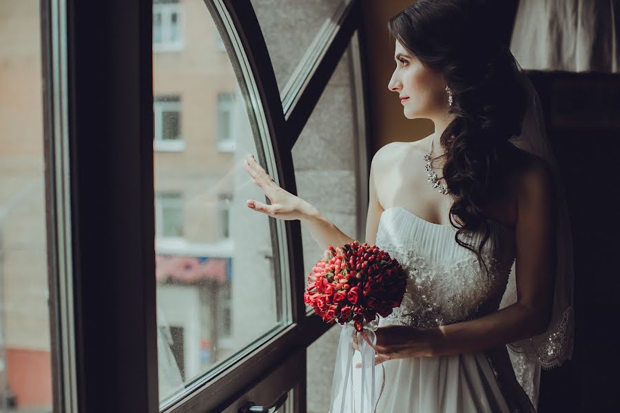 Wedding photographer Anastasiya Kosach (nastyakosach). Photo of 12 June 2015