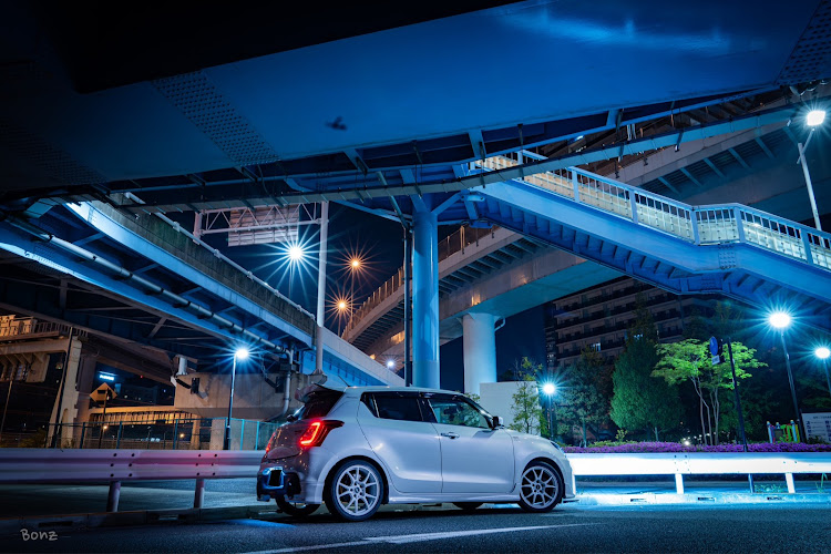 スイフトスポーツのdiscover＿ct・サブ投稿につきコメント有給休暇を消化して下さい🙇🏻・TOKYO Night Photography・俺たちBBに関するカスタム事例の投稿画像4枚目
