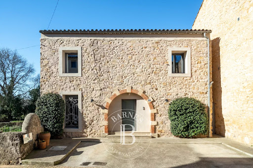 House with terrace 2