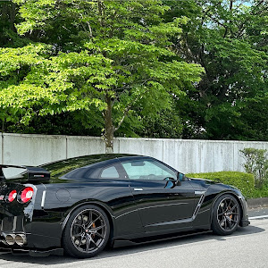 NISSAN GT-R R35