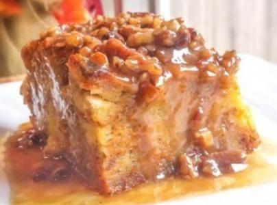 Pumpkin Praline Bread Pudding