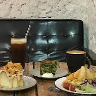 羊毛與花 ‧ 光點 youmoutoohana Coffee