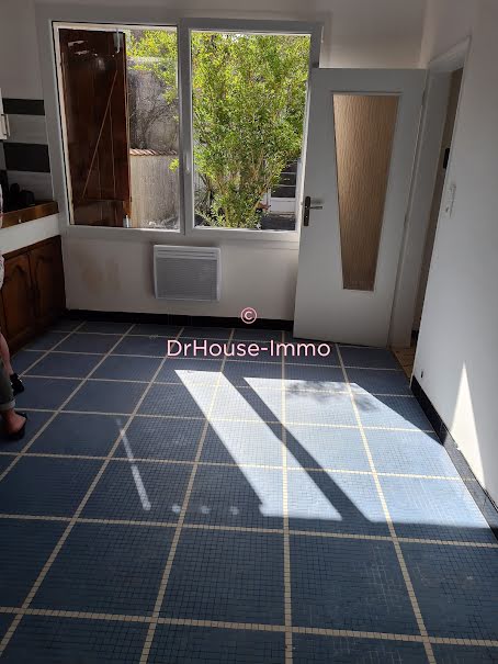 Vente maison 4 pièces 103 m² à Montendre (17130), 152 000 €