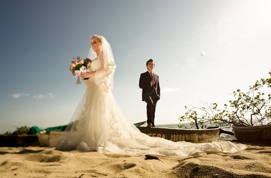 Fotografo di matrimoni Maurizio Solis Broca (solis). Foto del 6 aprile 2016