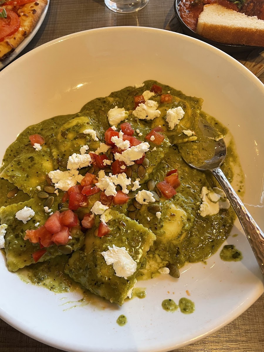 Gluten free pesto raviolis