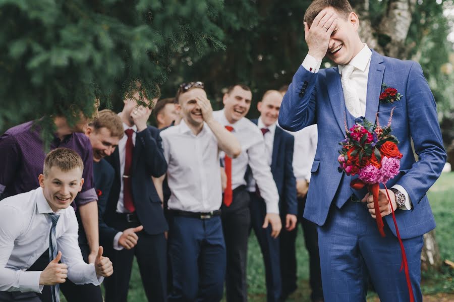 Fotógrafo de casamento Elena Marinina (fotolenchik). Foto de 15 de janeiro 2018