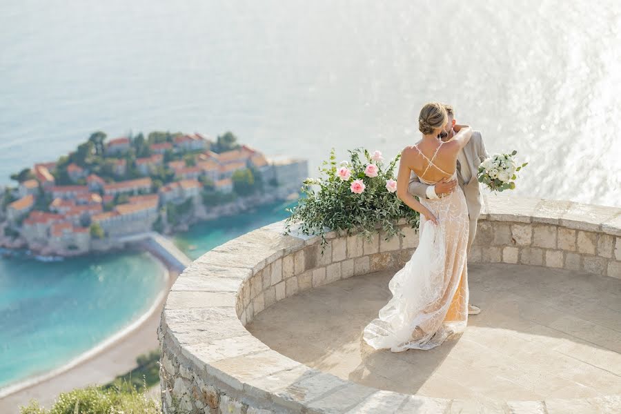 Fotógrafo de casamento Aleksandra Voznyuk (kalibri). Foto de 7 de junho 2022