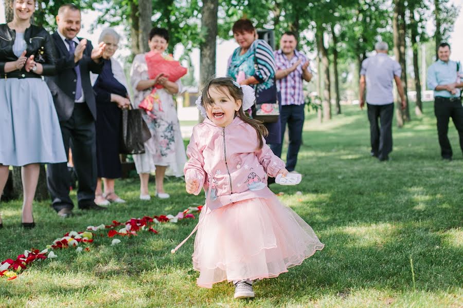 Wedding photographer Yaroslav Boguslavskiy (boguslawski). Photo of 17 April 2019