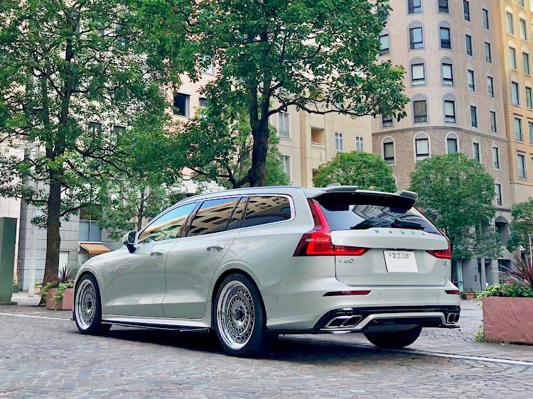 V60の皆の撮影機材が見てみたい！・iPhone 15に関するカスタム事例の投稿画像1枚目