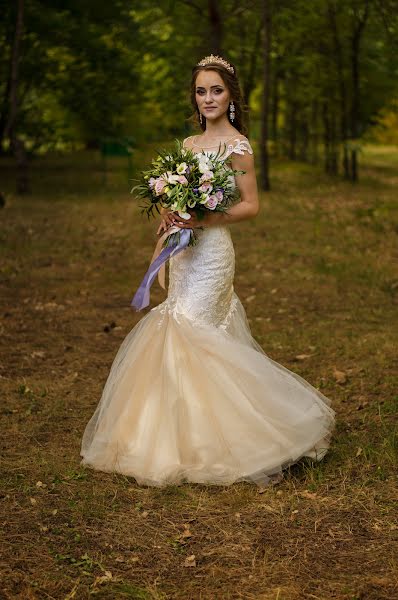 Fotógrafo de casamento Yuriy Negin (negin90). Foto de 17 de janeiro 2019