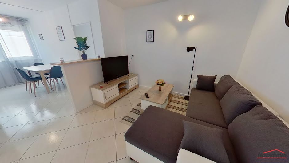 Location meublée appartement 5 pièces 80 m² à Nancy (54000), 1 640 €