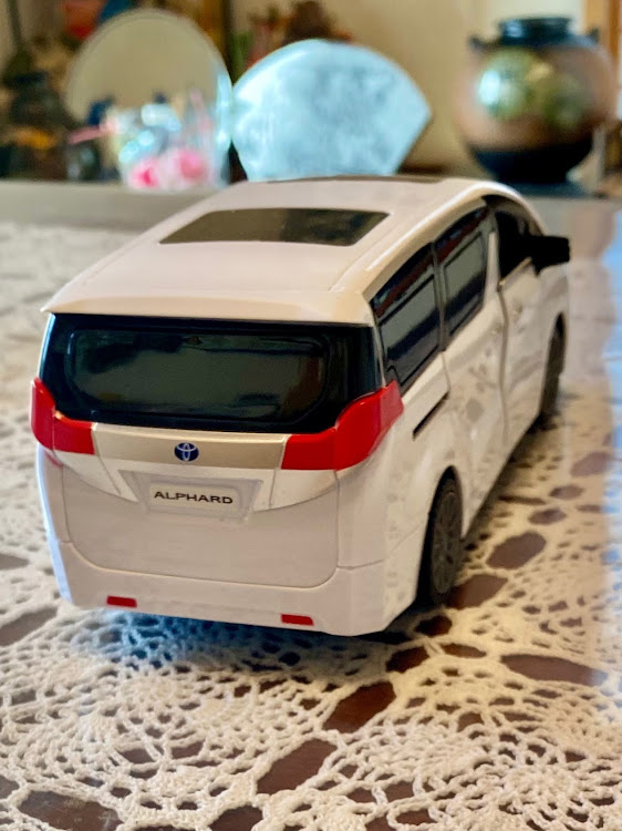 アルファードの実車とコラボ！？・増台しました(笑)💦・アルちゃんジュニアデビュー！？・アルちゃんジュニアお披露目！？に関するカスタム事例の投稿画像7枚目