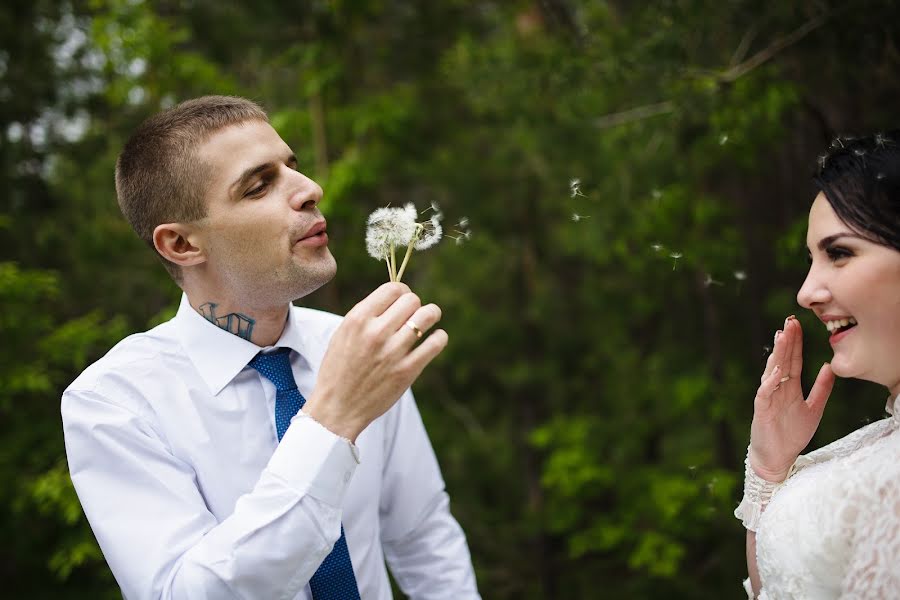 Hochzeitsfotograf Dmitriy Titov (sushniak). Foto vom 6. Juni 2016