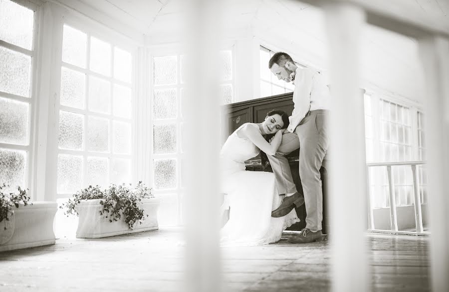 Fotógrafo de casamento Daniel Dančevský (dancevsky). Foto de 12 de janeiro 2017