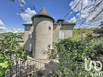 propriété à Chaudes-Aigues (15)