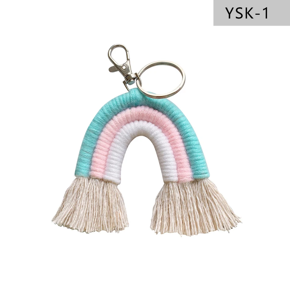 Porte-clés Pompon Arc-en-ciel Tressé pour la Maison Charmant et Coloré Accessoire pour clés et sacs Ajoutez une touche de style et de joie à votre quotidien