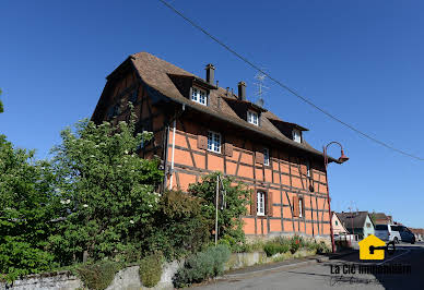 Maison avec terrasse 1